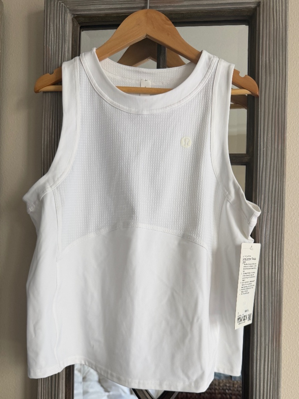 Lululemon grid texture tennis tank sz 8